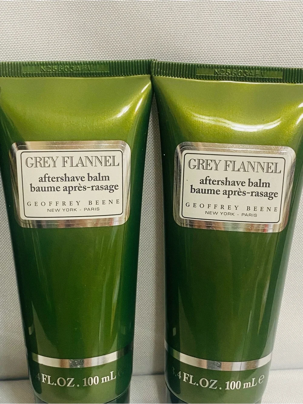 Geoffrey Beene Grey Flannel Grooming Bundle – 4 Piece Set